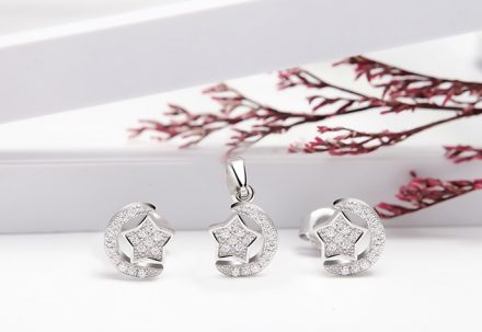 Hoop earring